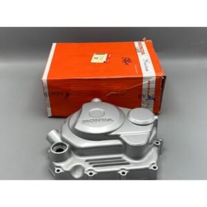 Cover R Crank Case